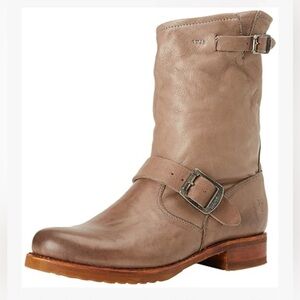 Frye Veronica Shortie Short Grey/Brown Leather Pull-On Boots Women’s Size 6